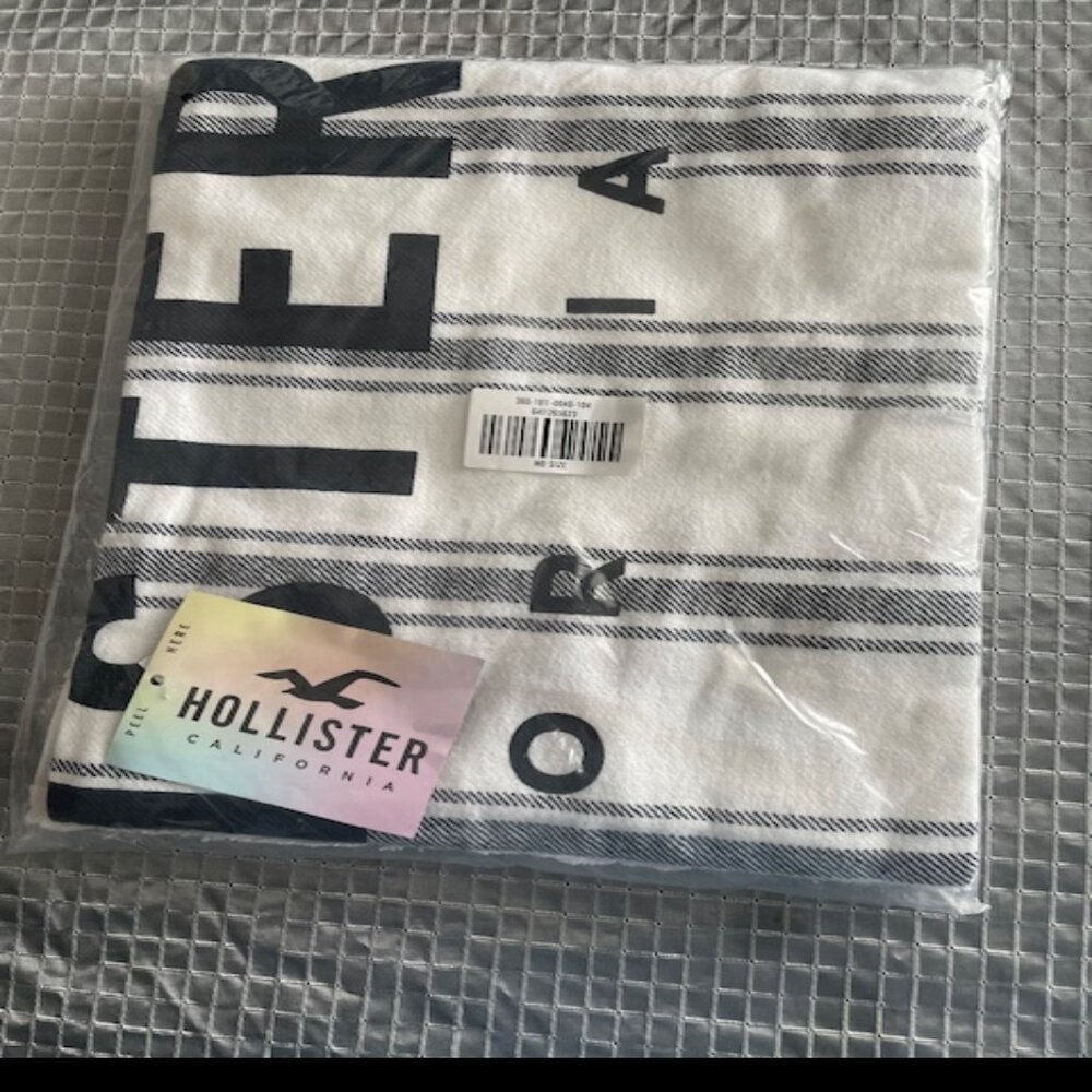 Hollister beach blanket - Picture 2 of 2